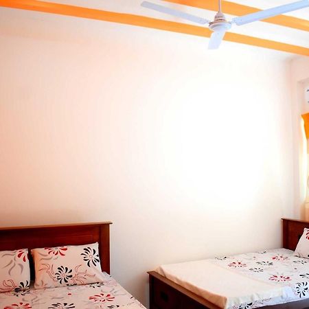 Sri Mayura Holiday Resort Kataragama Exteriör bild